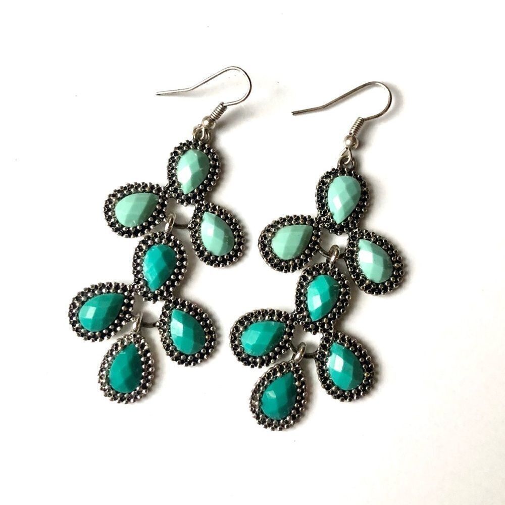 Bohemian Dangle Silver tone w/ Turquoise